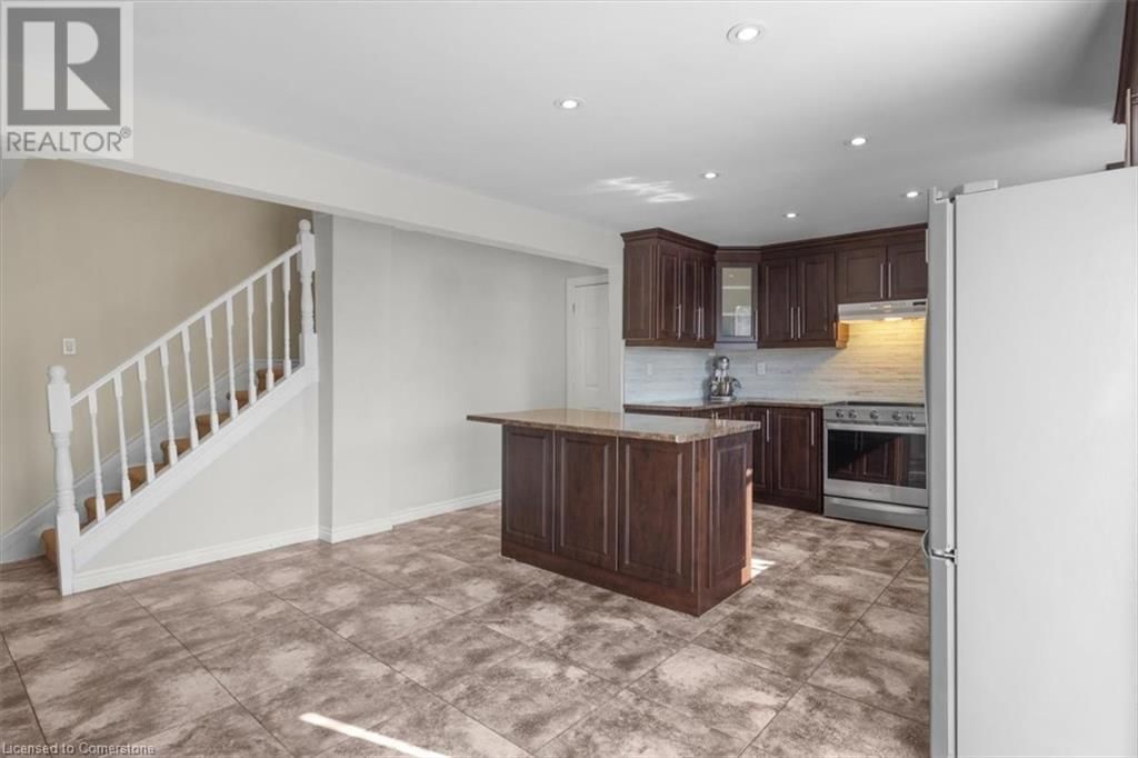 233 NORMANHURST AVENUE Image 12