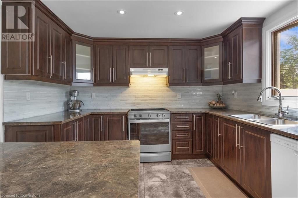 233 NORMANHURST AVENUE Image 15