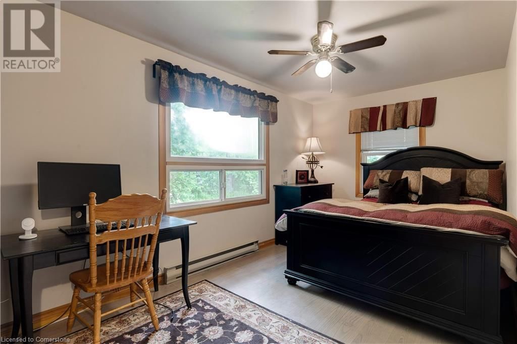 401 LYNDEN ROAD Image 26