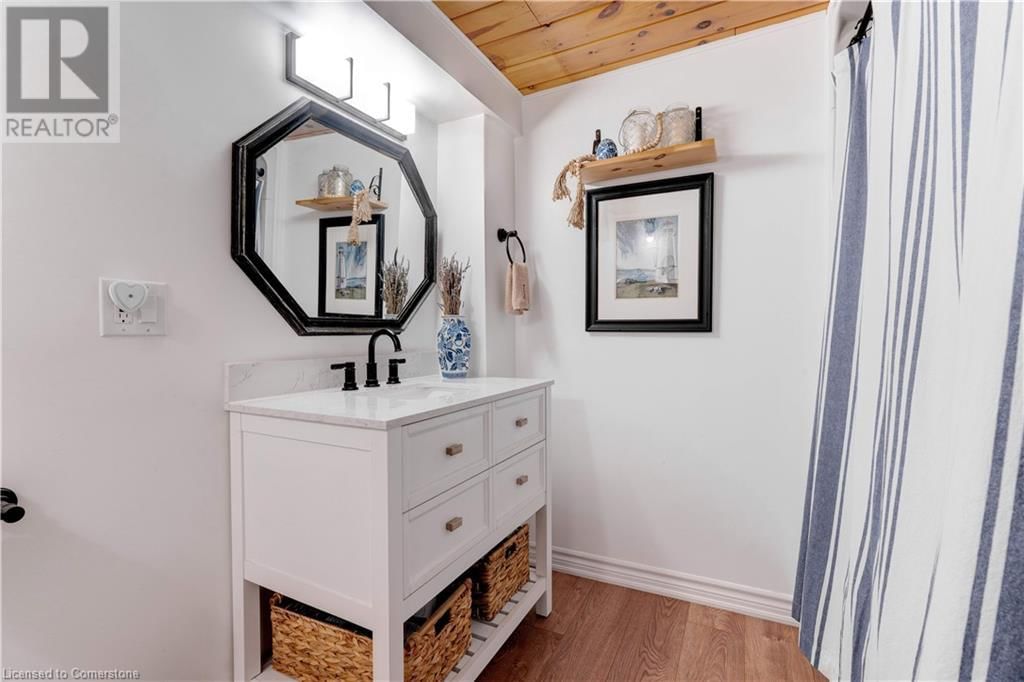 401 LYNDEN ROAD Image 28
