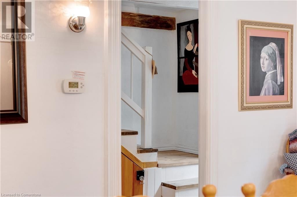 401 LYNDEN ROAD Image 30