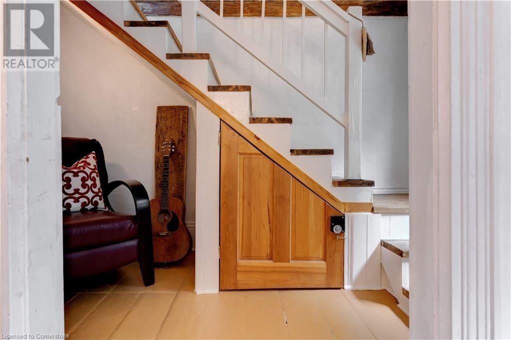 401 LYNDEN ROAD Image 31