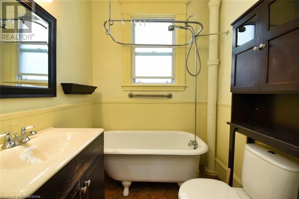 145 ORKNEY STREET EAST Image 24