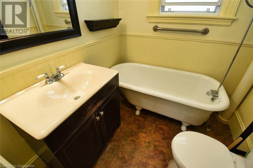 145 ORKNEY STREET EAST Image 26