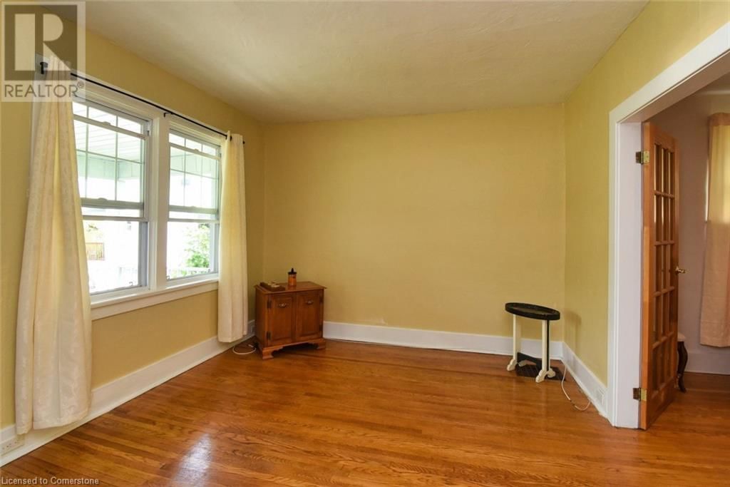 145 ORKNEY STREET EAST Image 9