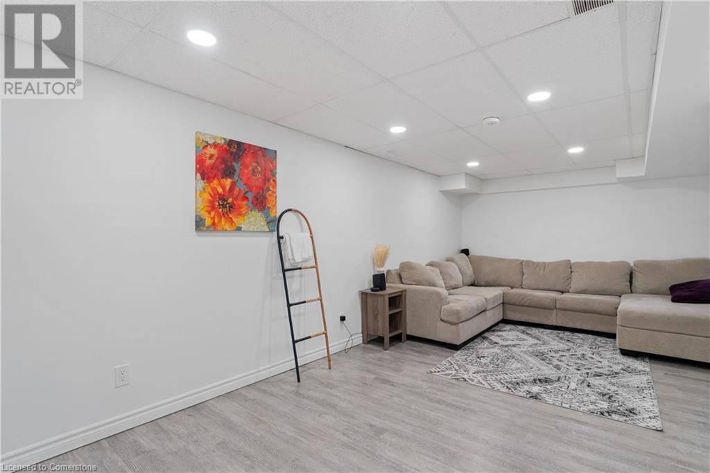 524 SNOWDROP COURT Image 33