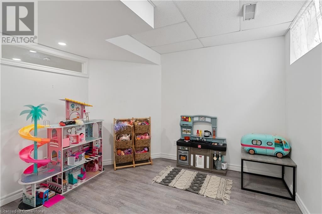 524 SNOWDROP COURT Image 35