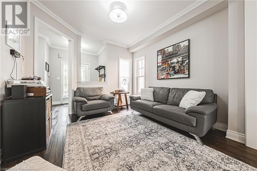 19 GWYN COURT Image 21