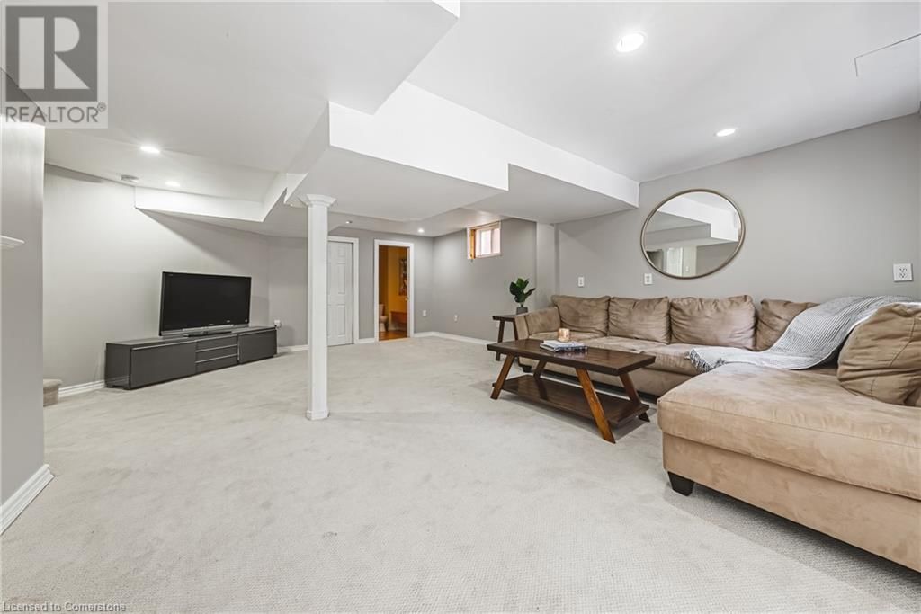 19 GWYN COURT Image 36
