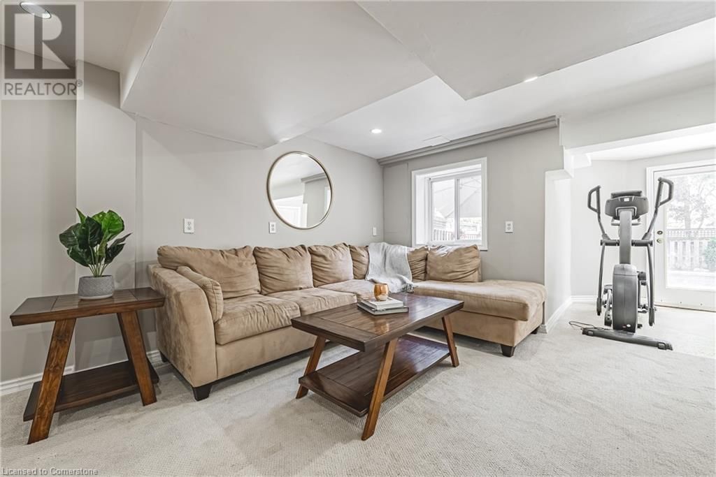 19 GWYN COURT Image 37