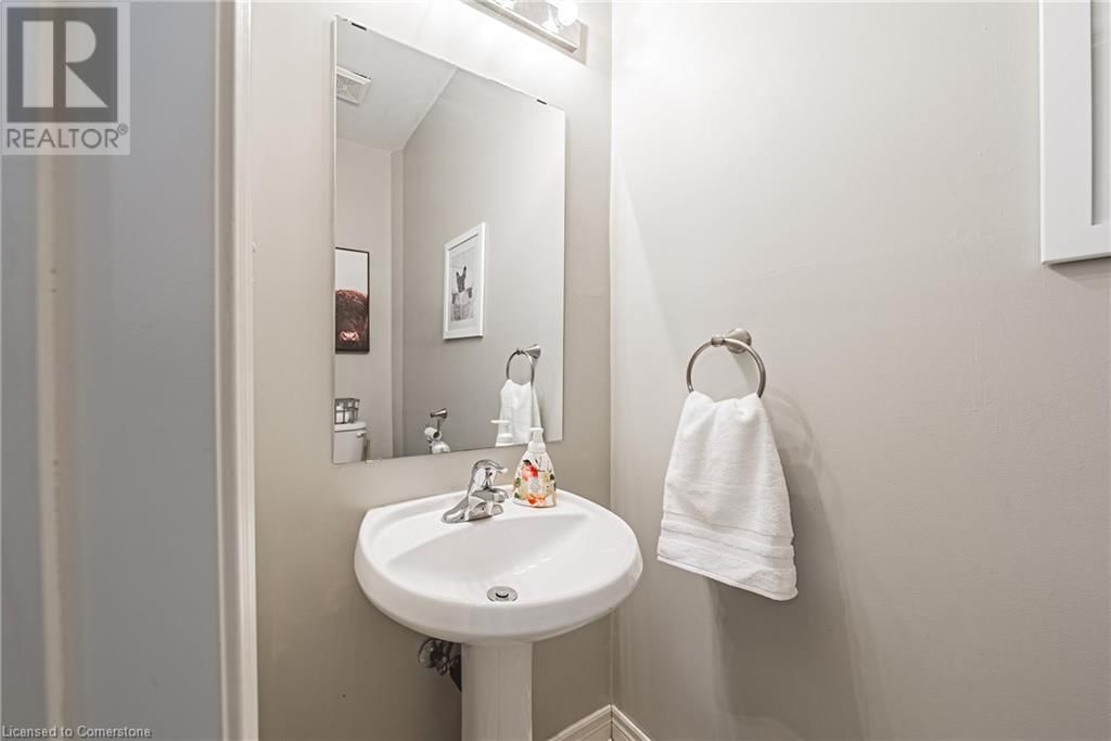 19 GWYN COURT Image 42