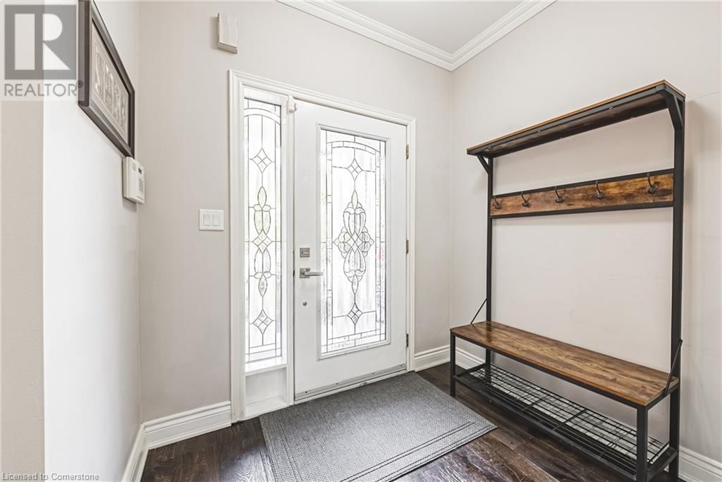 19 GWYN COURT Image 5