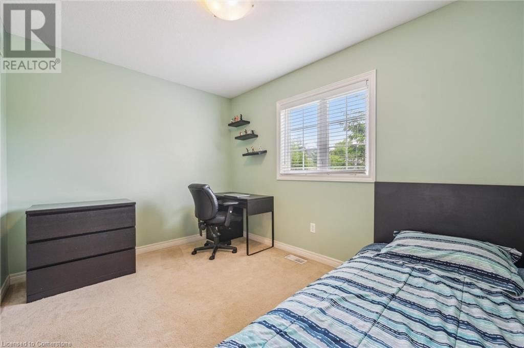 72 MCARTHUR DRIVE Image 27