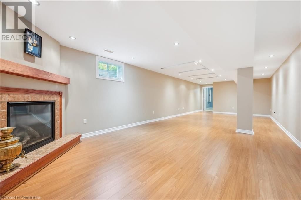 72 MCARTHUR DRIVE Image 29