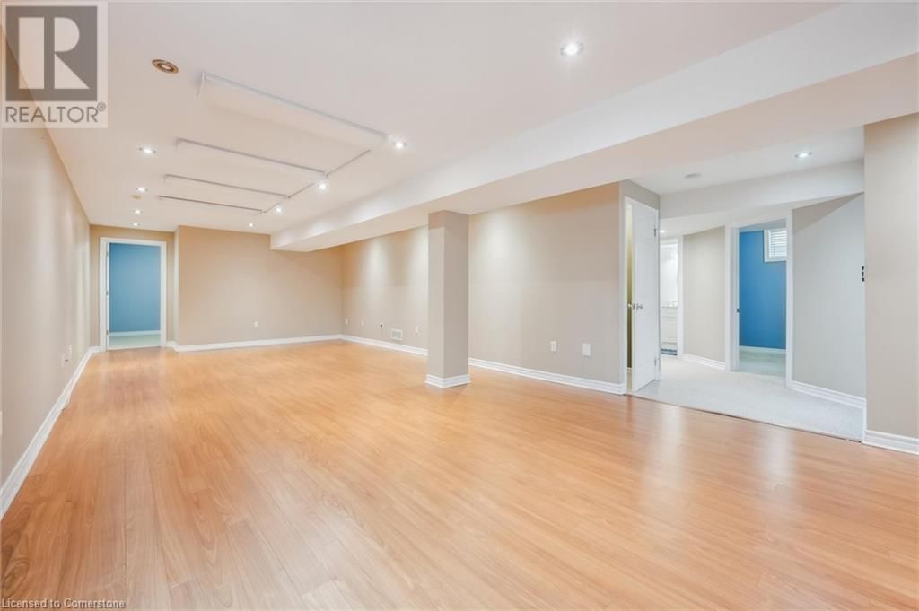 72 MCARTHUR DRIVE Image 30