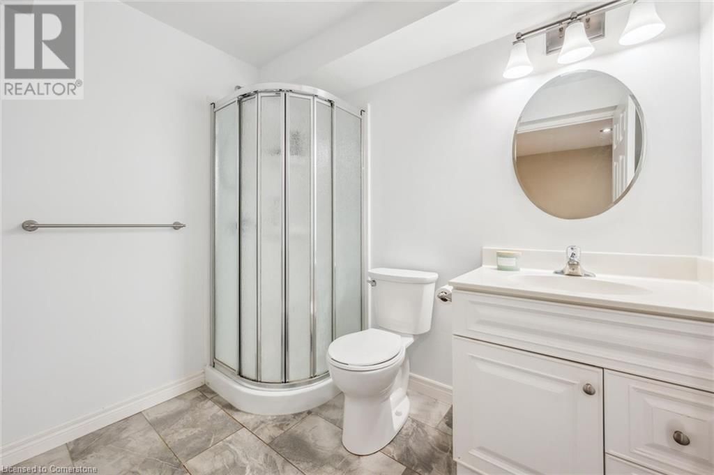 72 MCARTHUR DRIVE Image 36