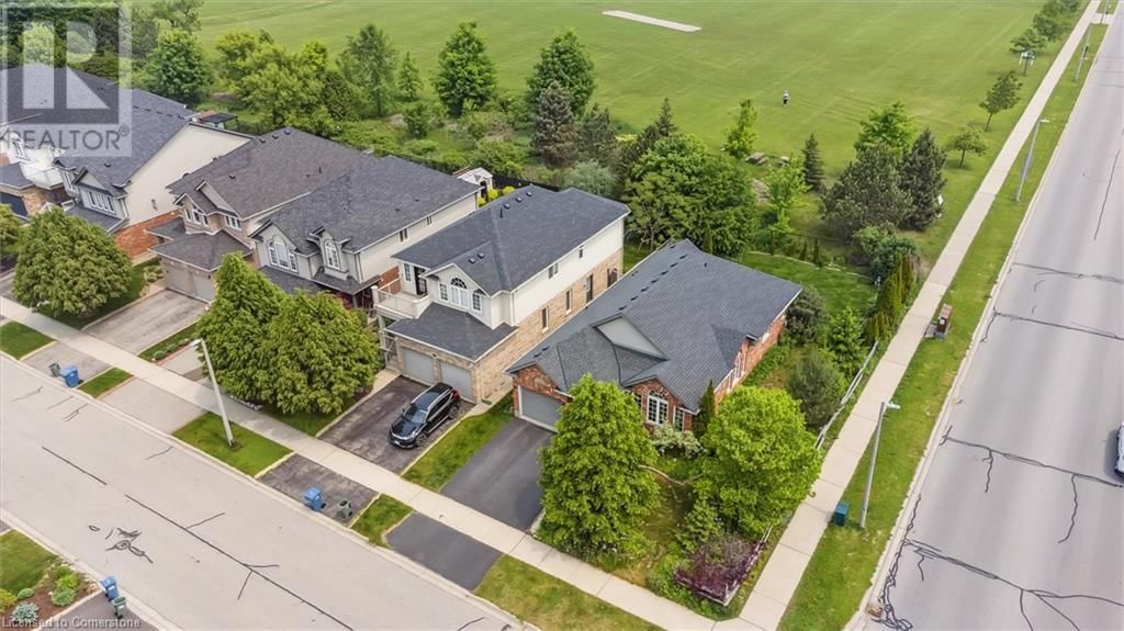 72 MCARTHUR DRIVE Image 4