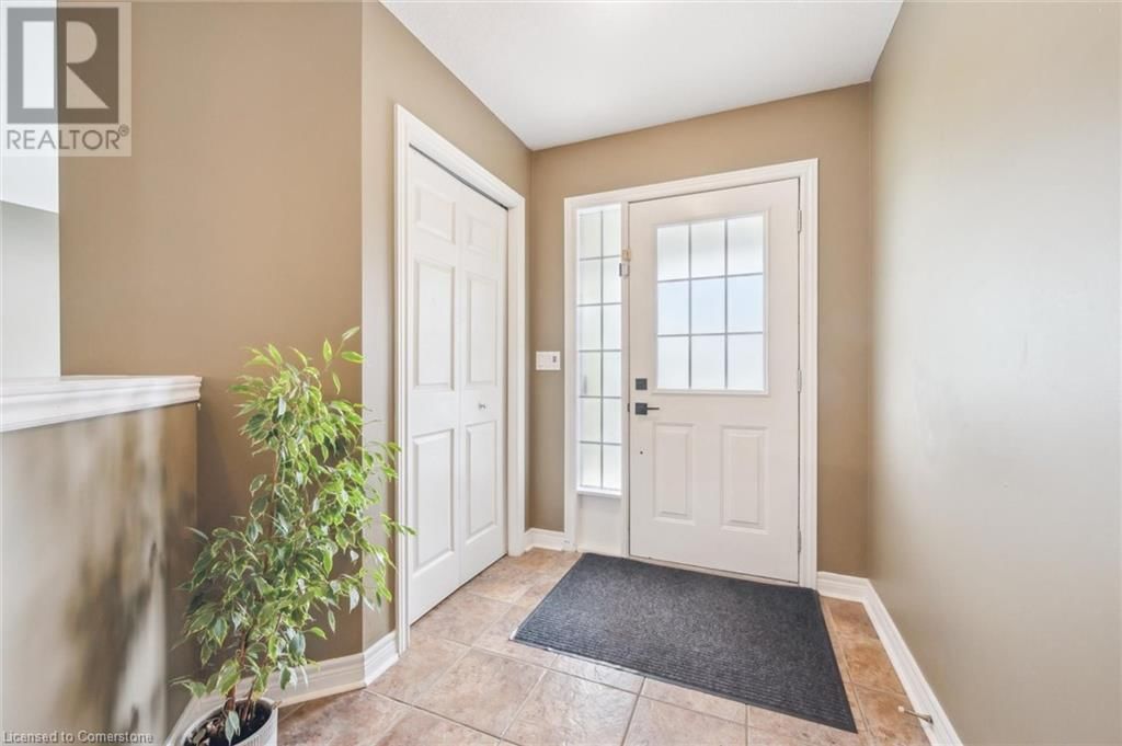 72 MCARTHUR DRIVE Image 8