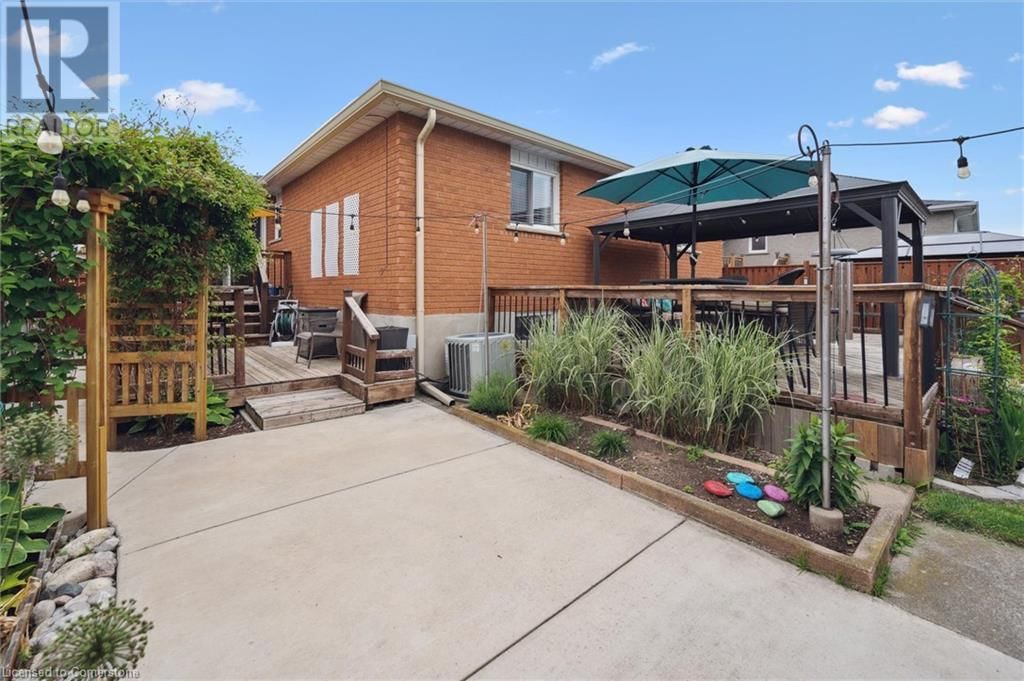 55 CARLOS COURT Image 32