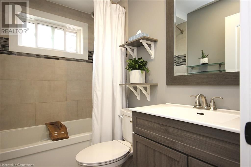 Main - 48 CARMEN AVENUE Image 11