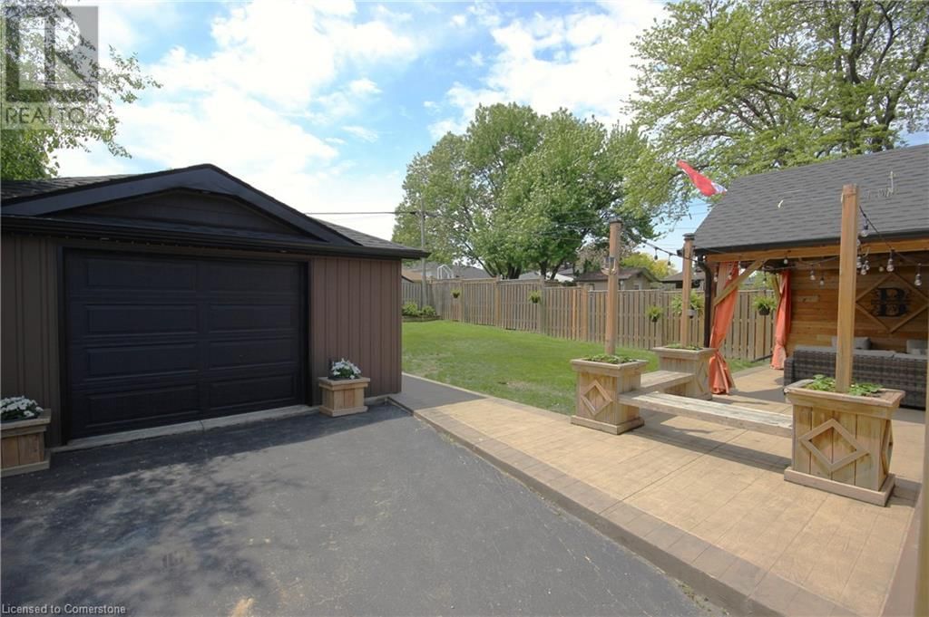 Main - 48 CARMEN AVENUE Image 17