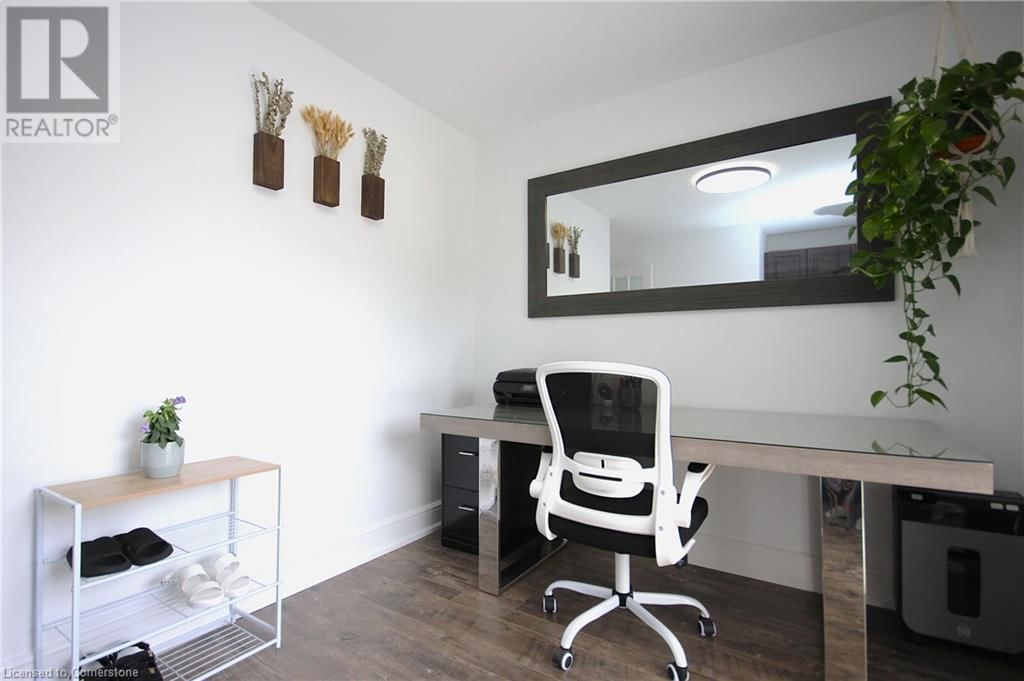 Main - 48 CARMEN AVENUE Image 7