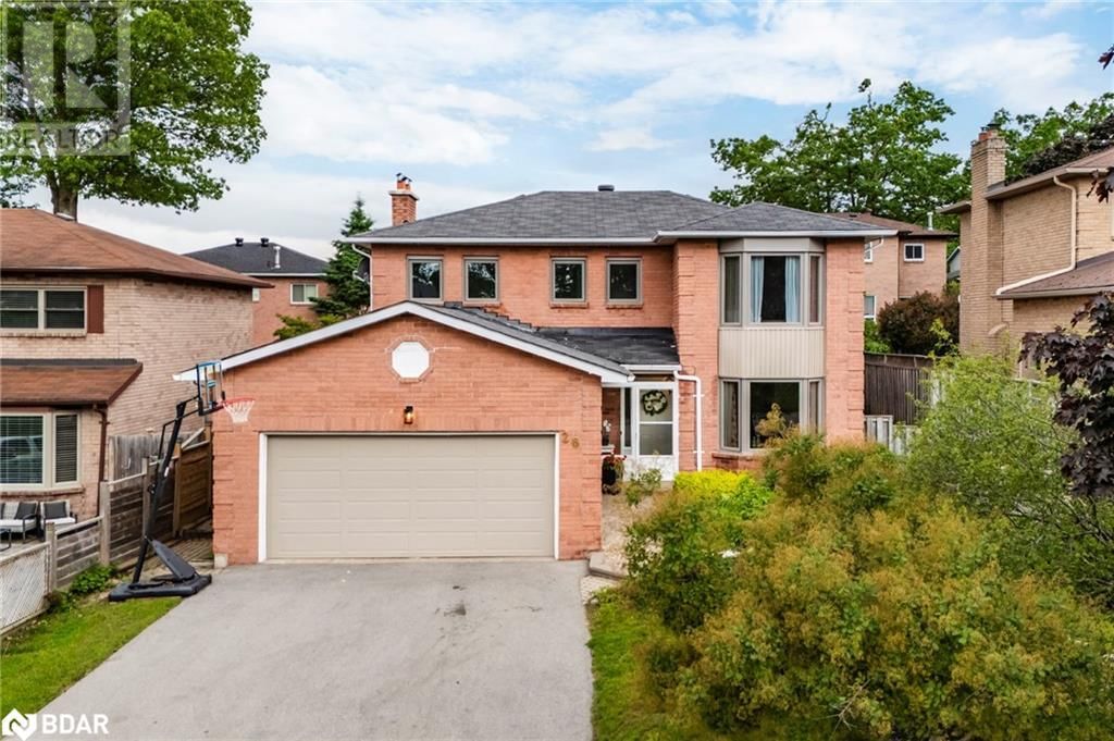 26 KENNY CRESCENT Image 2