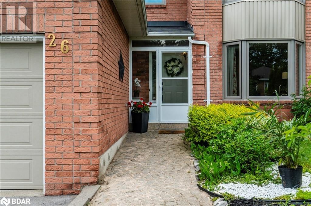 26 KENNY CRESCENT Image 4