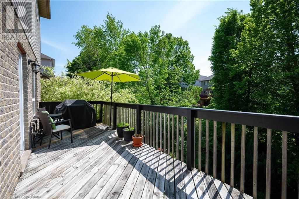 69 HEARTHWOOD CRESCENT Image 17