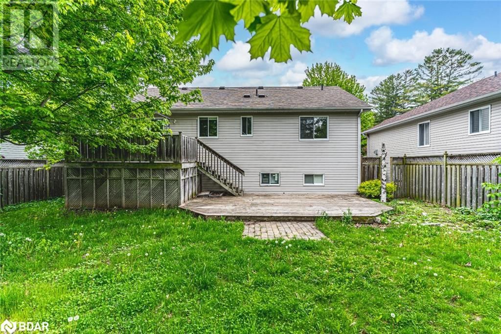 Upper - 32 54TH STREET SOUTH Image 12