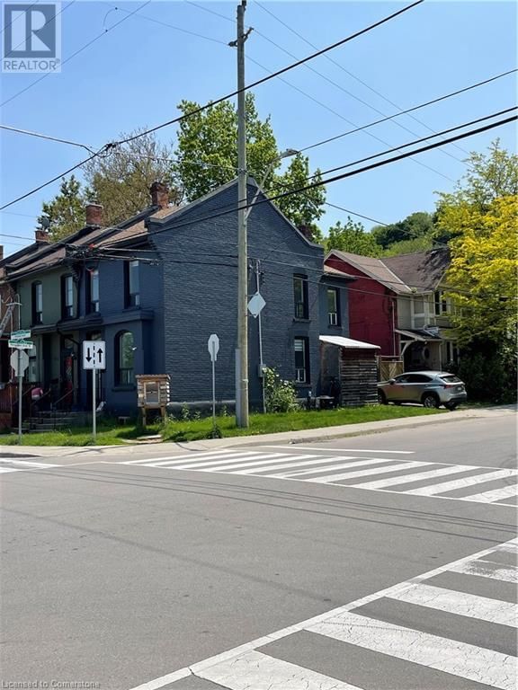 182 FOREST AVENUE Image 12