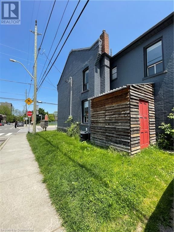 182 FOREST AVENUE Image 13