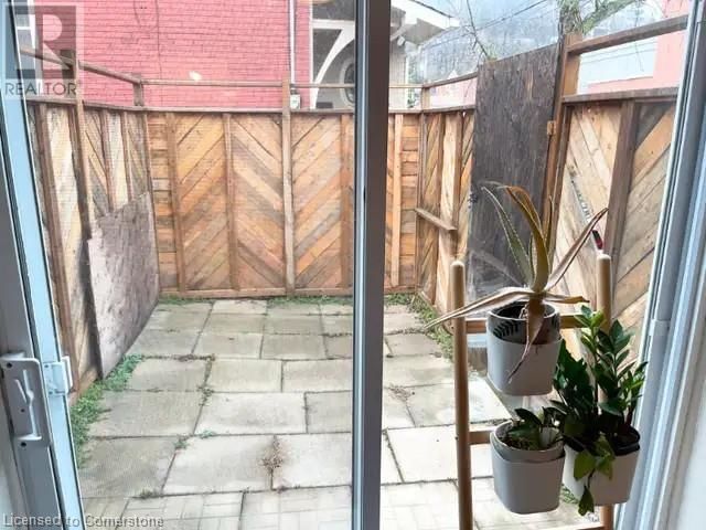 182 FOREST AVENUE Image 8