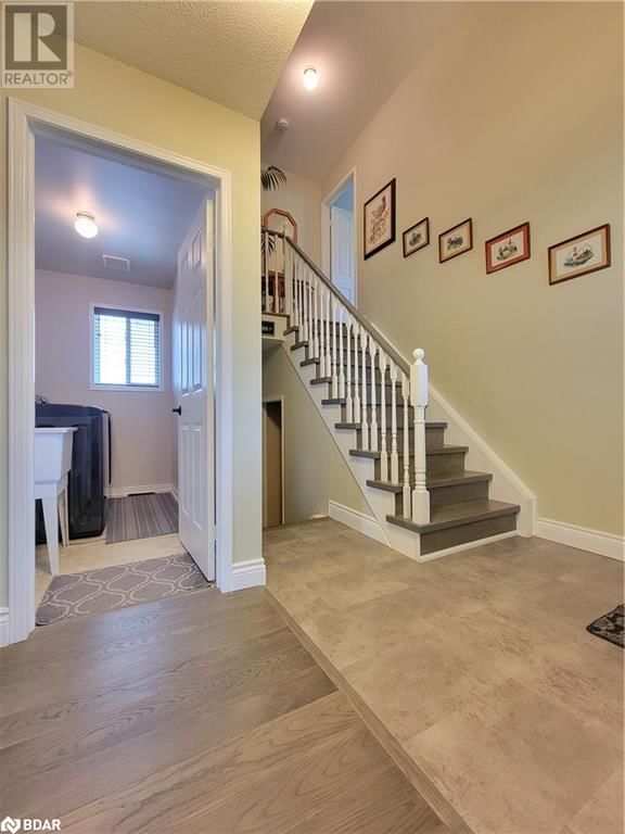 92 SUNDEW DRIVE Image 20