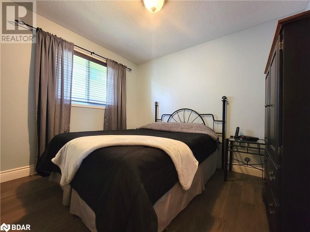 92 SUNDEW DRIVE Image 32