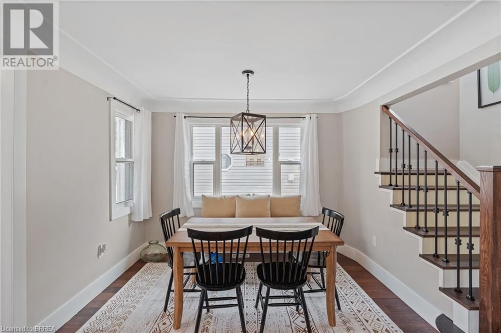 7 ESTHER STREET Image 14