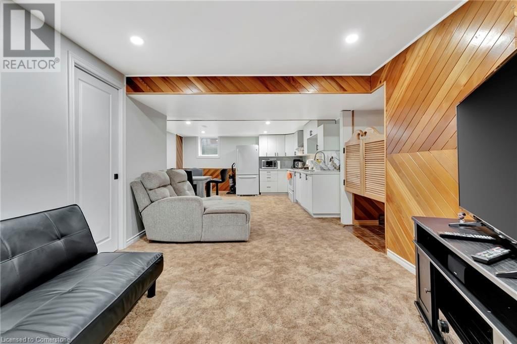 145 ALBERT STREET EAST Image 37