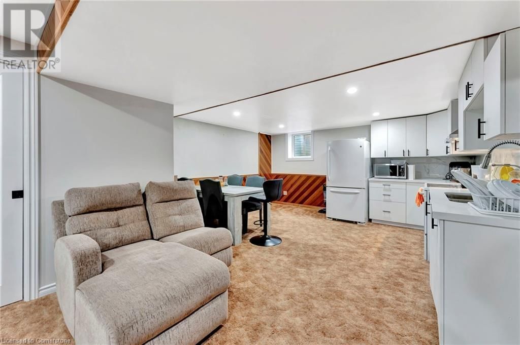 145 ALBERT STREET EAST Image 38