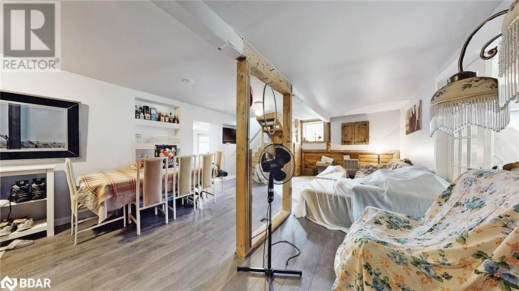 2808 GELERT ROAD Image 11