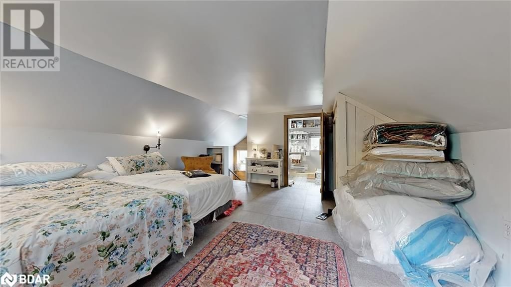 2808 GELERT ROAD Image 26