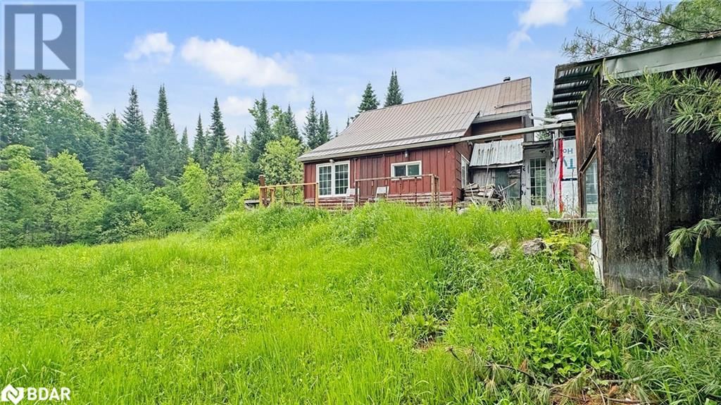 2808 GELERT ROAD Image 31
