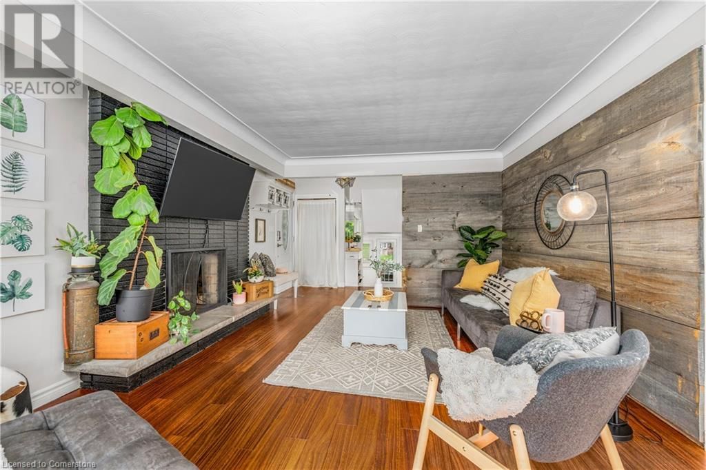 25 BEDFORD PARK Image 13