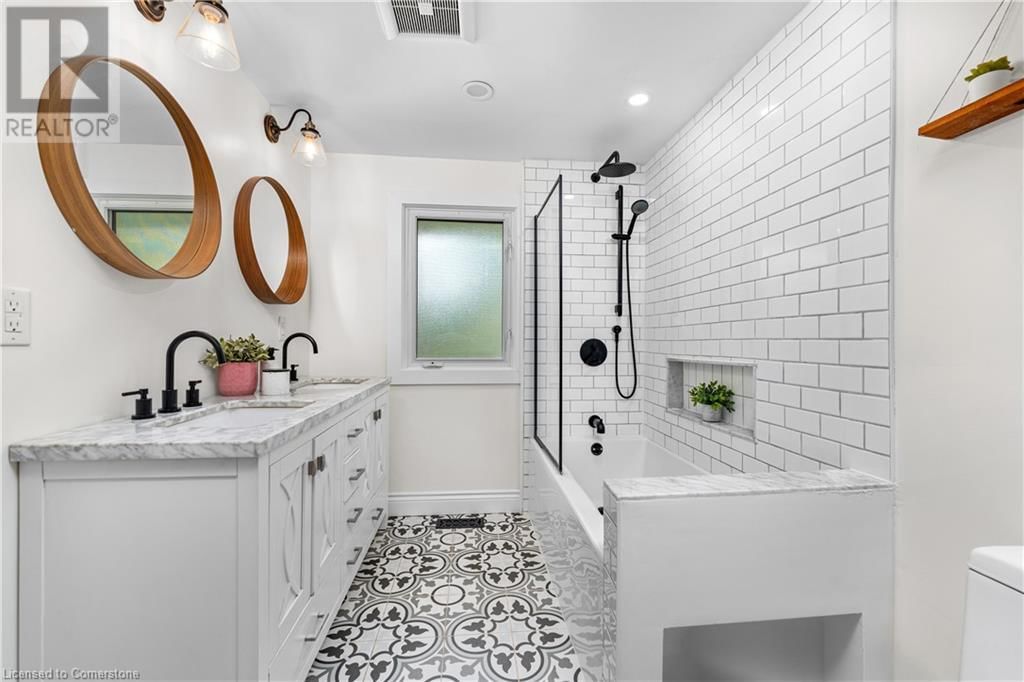 25 BEDFORD PARK Image 9