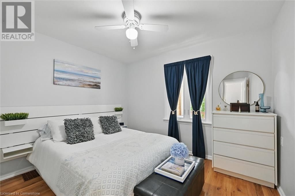 105 WEIR STREET SOUTH Image 12