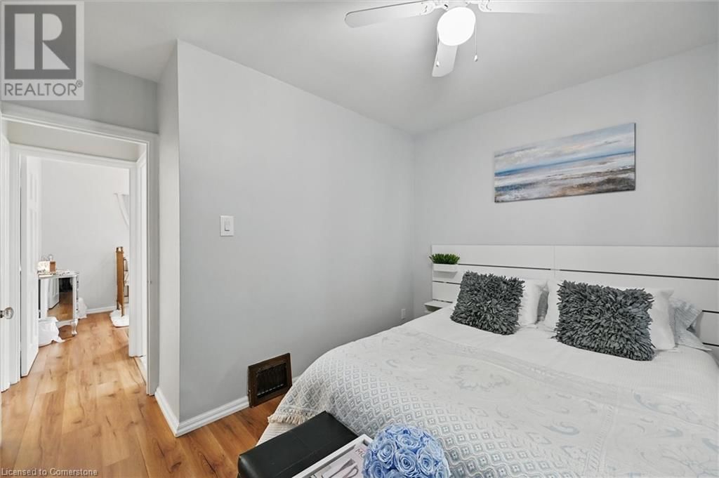 105 WEIR STREET SOUTH Image 13