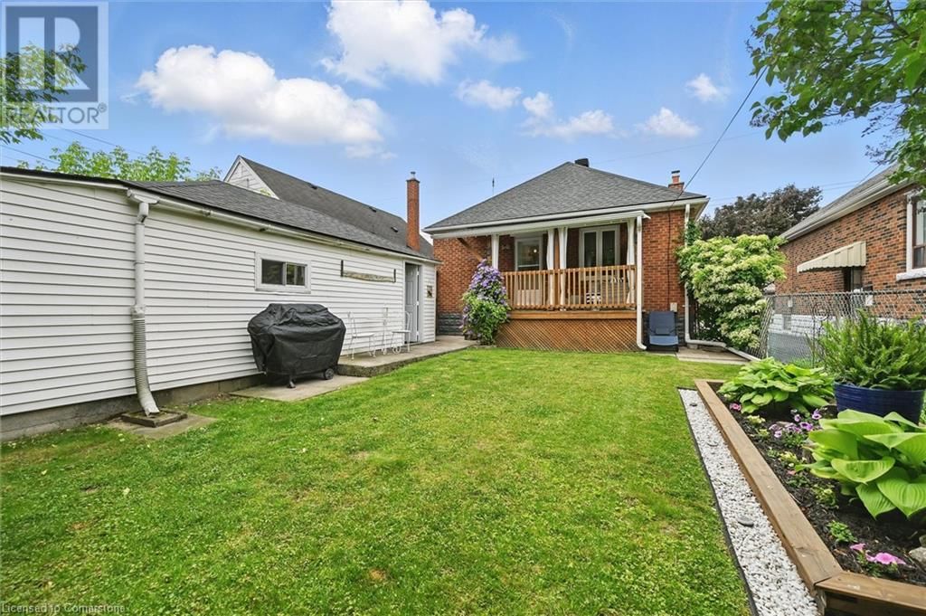 105 WEIR STREET SOUTH Image 33