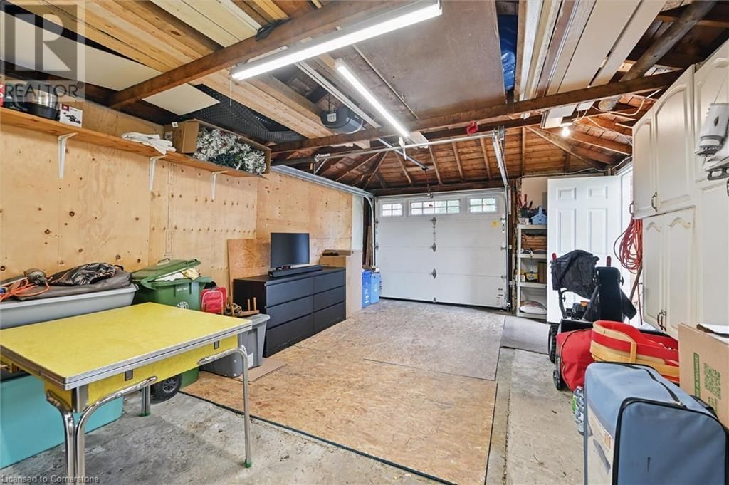 105 WEIR STREET SOUTH Image 38