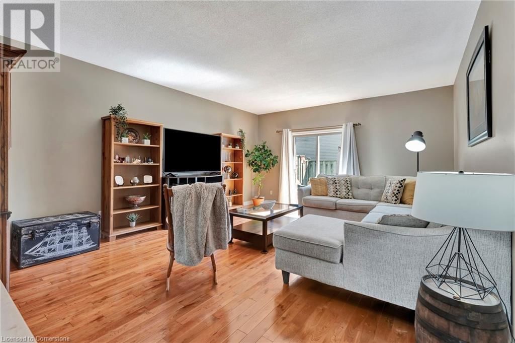 17 - 34 SOUTHBROOK DRIVE Image 12