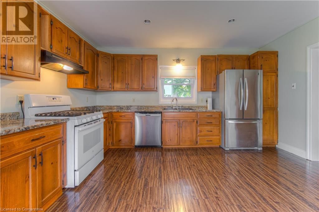 33 MCGIVERN STREET Image 10