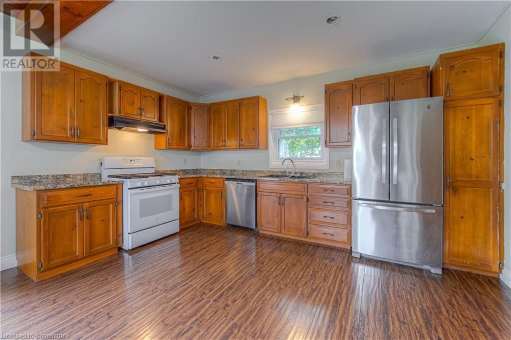 33 MCGIVERN STREET Image 11